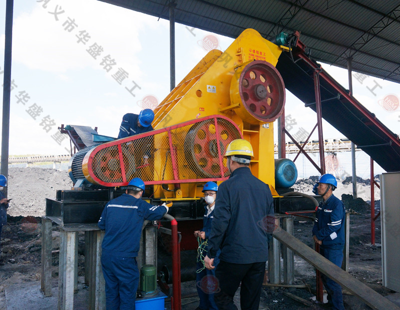 小块炉渣粉碎机视频FH平台_FH（中国重工